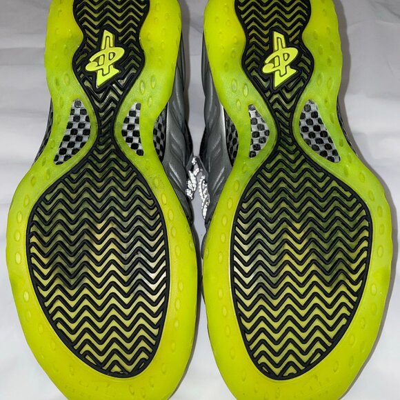 USED - Nike Foamposite One Premium Metallic Grey Camo size 9.5 brand new 2016 - Picture 3 of 7